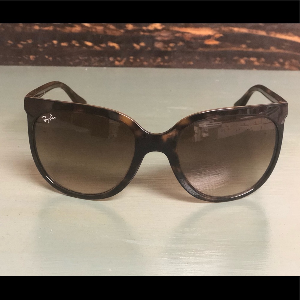 Ray-Ban Cat Eye Sunglasses